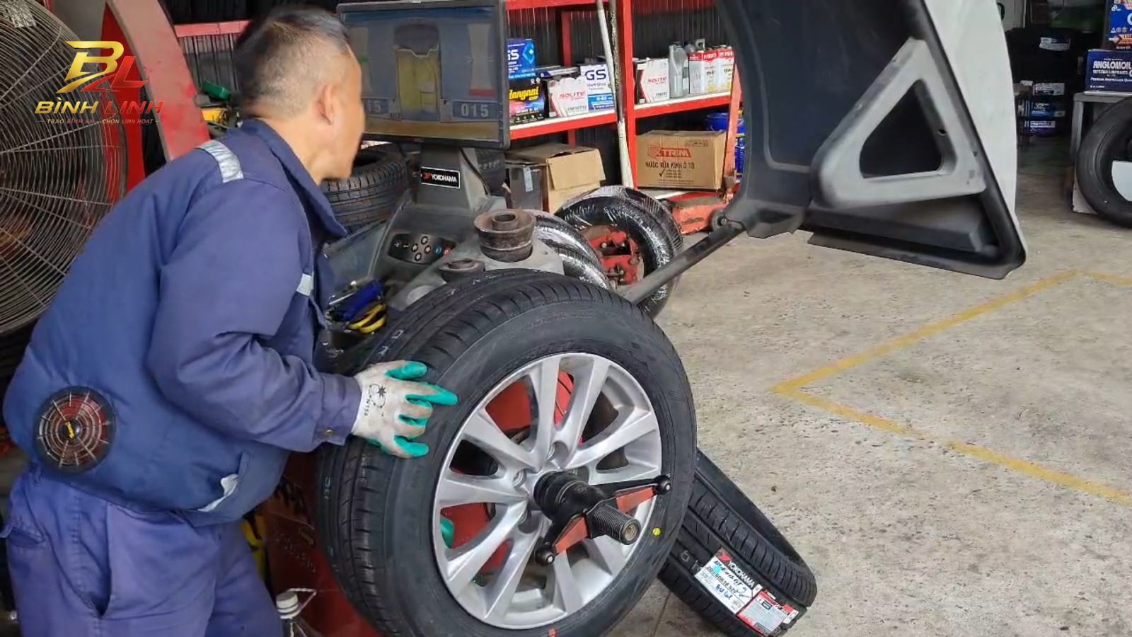 THAY LỐP CÓ CẦN CÂN CHỈNH THƯỚC LÁI KHÔNG?
