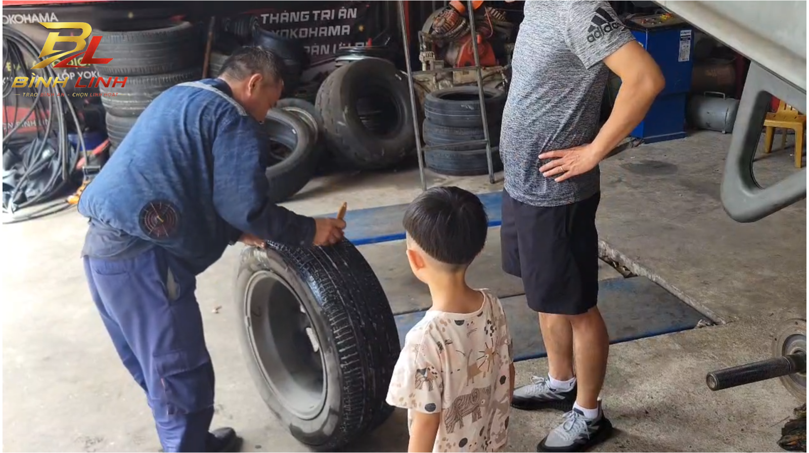 LỐP VÀ AN TOÀN KHI CÓ TRẺ NHỎ TRÊN XE