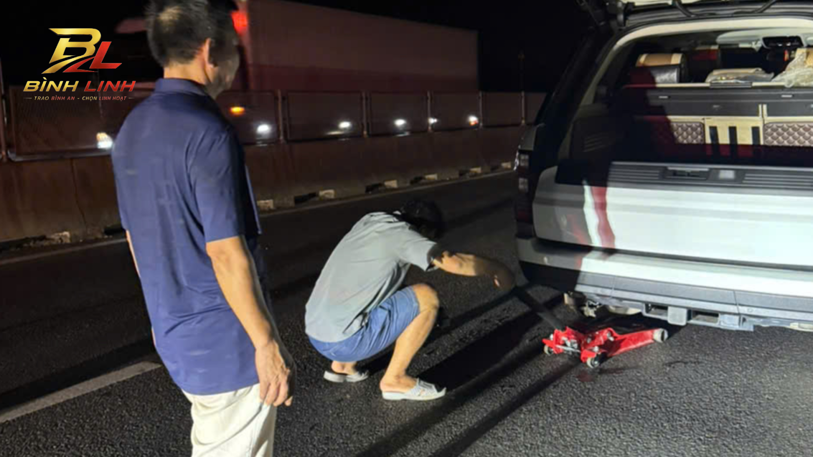 SỐ ĐIỆN THOẠI CỨU HỘ NÊN LƯU SẴN TRONG XE