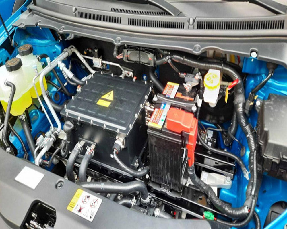 Ắc quy 12V trên xe điện VinFast – Có cần kiểm tra không?