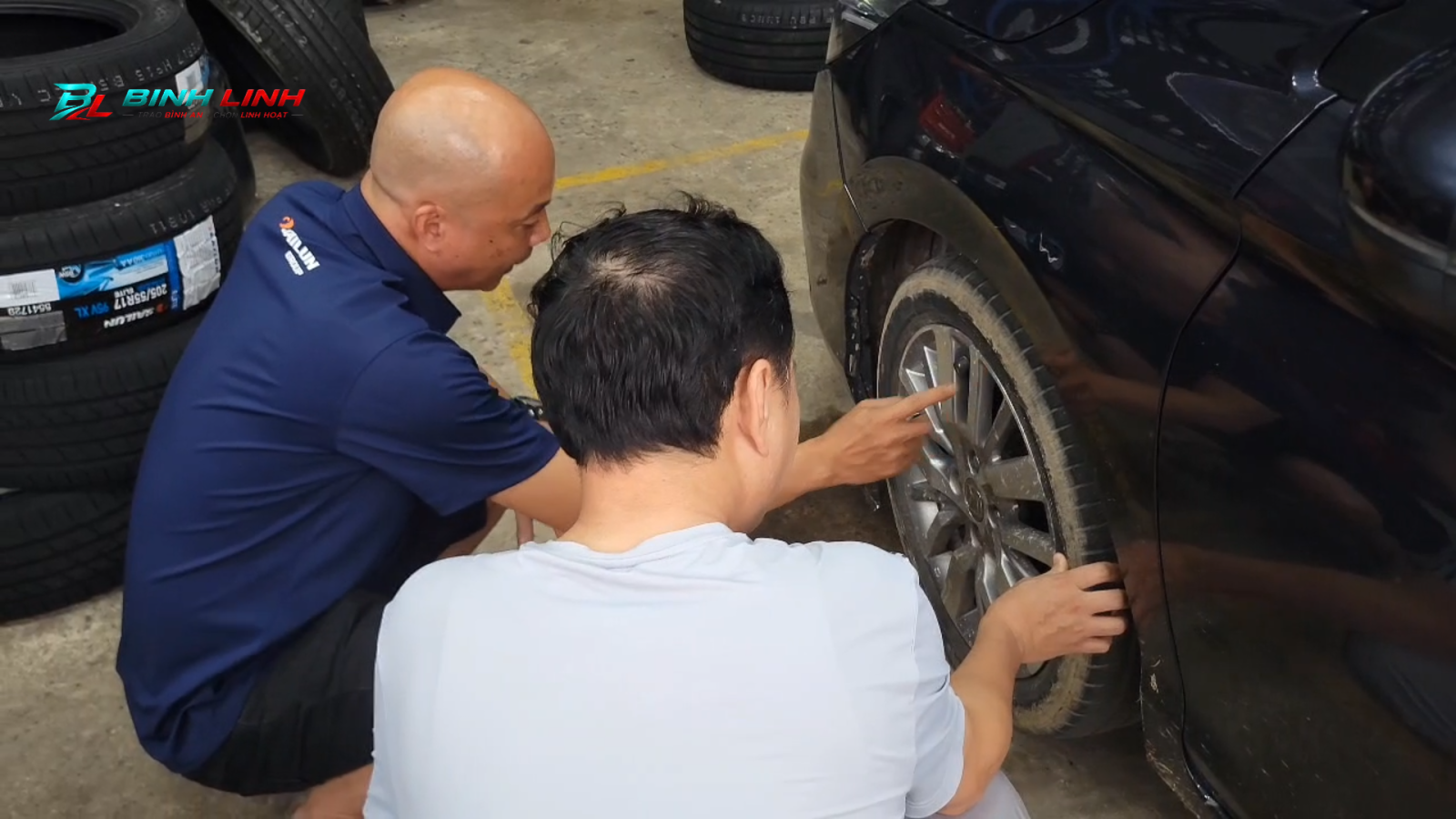 Kiểm tra lốp trước chuyến đi xa – Những điểm Bình Linh xem tại trạm