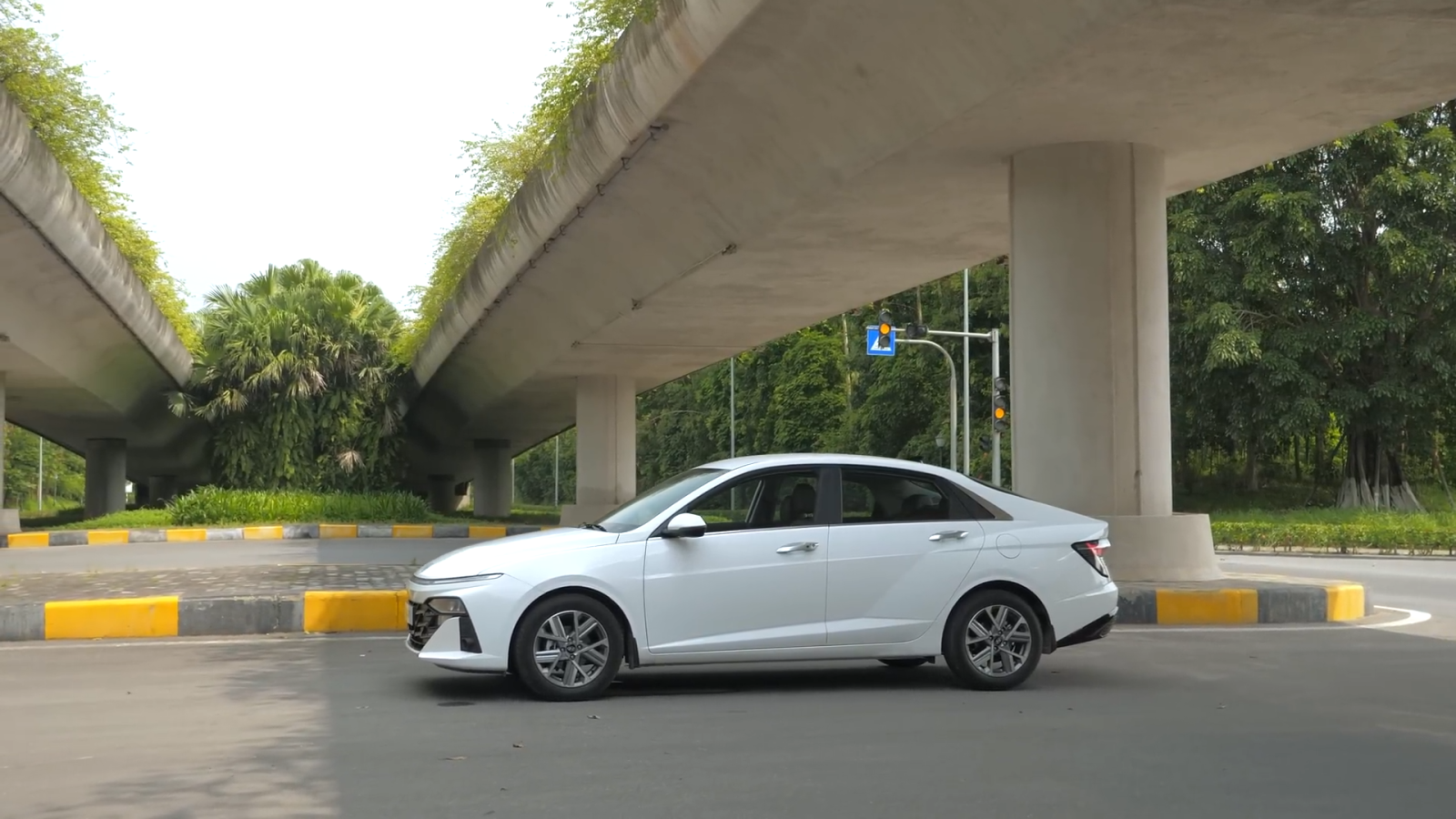 Lốp Hyundai Accent Dùng Size Nào? Cách Kiểm Tra Trước Khi Thay